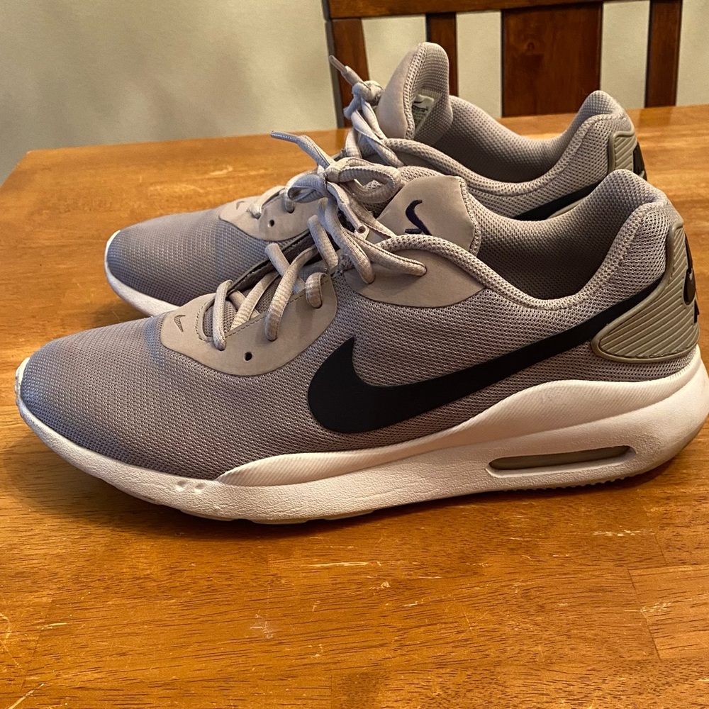 Nike air max oketo “grey blackened blue” size 10.5